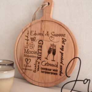 Gepersonaliseerde houten borrelplank